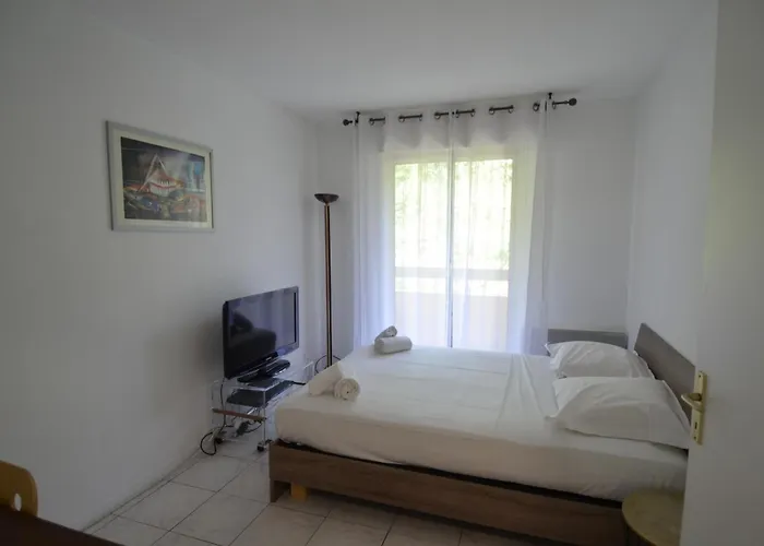 Apartmán Plein Ciel - 5 Personnes Avec Piscine Sur La Corniche Fleurie A *