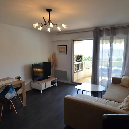 Plein Ciel - 5 Personnes Avec Piscine Sur La Corniche Fleurie à *