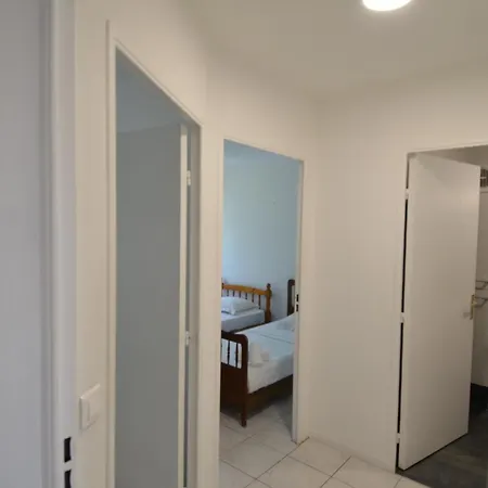 Appartement Plein Ciel - 5 Personnes Avec Piscine Sur La Corniche Fleurie A